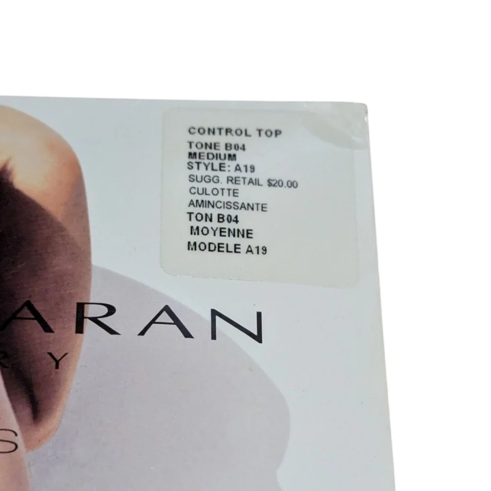 DONNA KARAN Pantyhose Hosiery The Nudes Control Top A19 B04 S NWT Medium